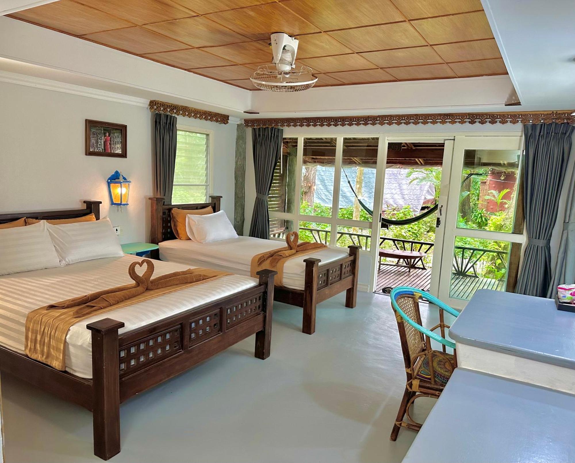 Bamboo Bungalows Koh Phayam Exterior photo