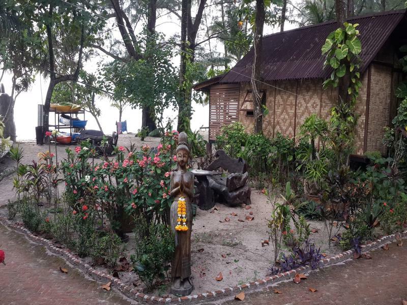 Bamboo Bungalows Koh Phayam Exterior photo